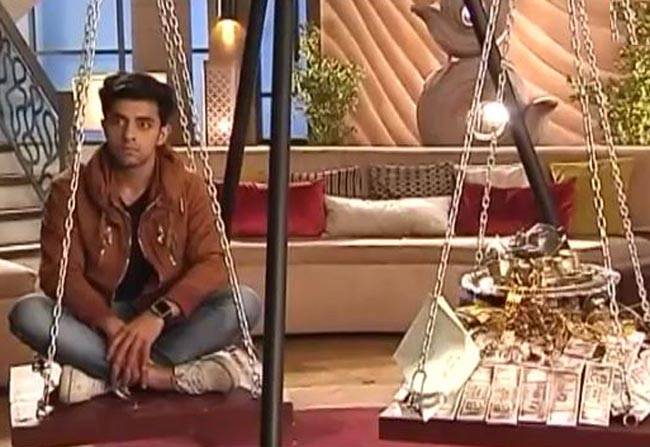 मां और बीवी के बीच तराजू में झूला तोलू