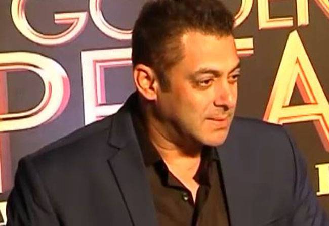 सितारों से सजा गोल्डन पटेल अवॉर्ड का रेड कार्पेट!