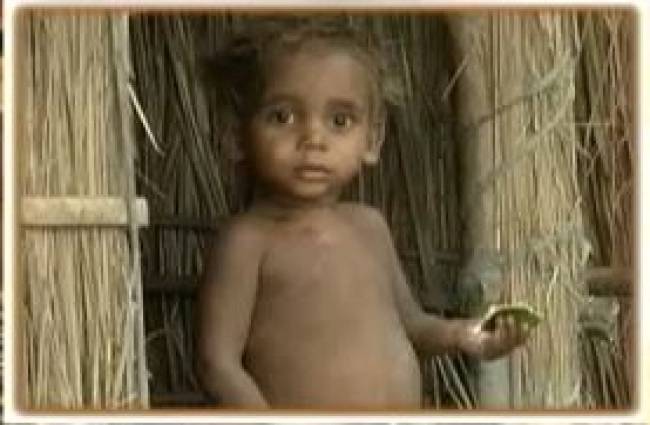 सामाजिक भेदभाव का शिकार हो रहे हैं लोग