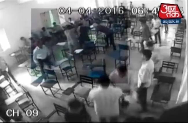 यूपी के शामली में गुंडों के कहर का सीसीटीवी फुटेज