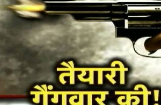 दिल्ली पुलिस रामवीर शौकीन की तलाश में जुटी है