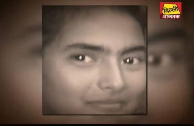 घर के बाथरुम में फांसी लगाई