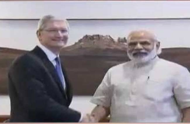 एप्पल के सीईओ से मिले पीएम मोदी