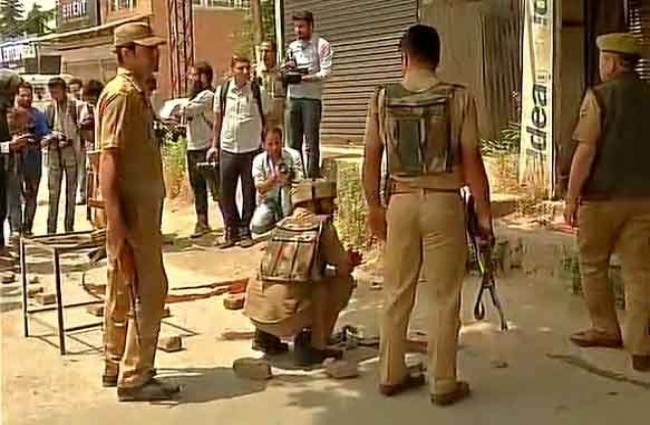 हमलावर मौके से फरार हो गए