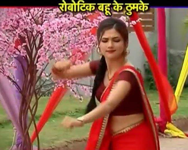 ननंद की सगाई में रजनी दीवानी