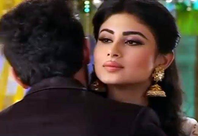 'नागिन' बनी नेवले की रिश्तेदार