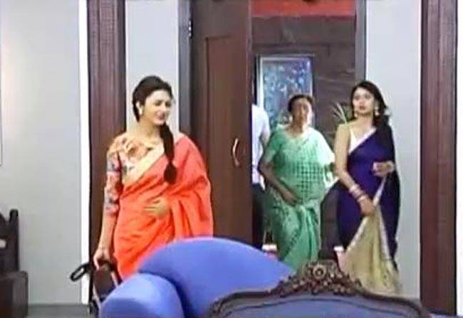 जब 7 साल बाद घर लौटी इशिता!