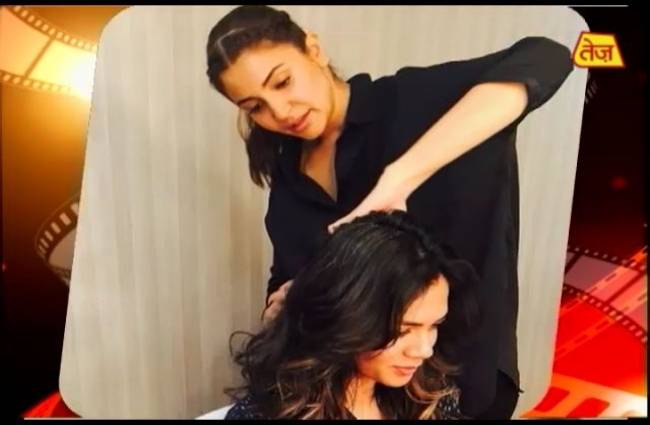 जब अनुष्का शर्मा बनीं हेयर स्टाइलिस्ट!