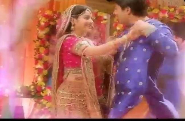 सास, बहू और बेटियां