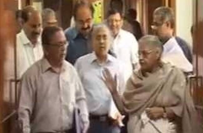 शीला दीक्षित के खिलाफ होगी जांच