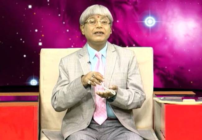 मोती पहनने से चमकेगी किस्मत