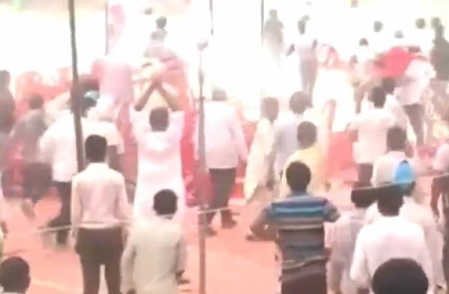 आपस में भिड़े BSP कार्यकर्ता