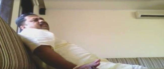 ....ये हैं लोकतंत्र के 'सौदागर'!