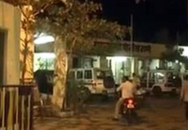 मुंबई के आश्रम से छुड़ाए गए 28 बंधक