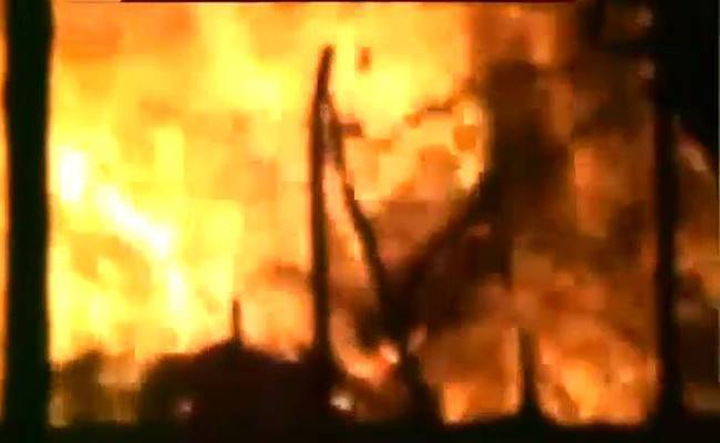 मथुरा: अतिक्रमण अभियान में फायरिंग, SO की मौत