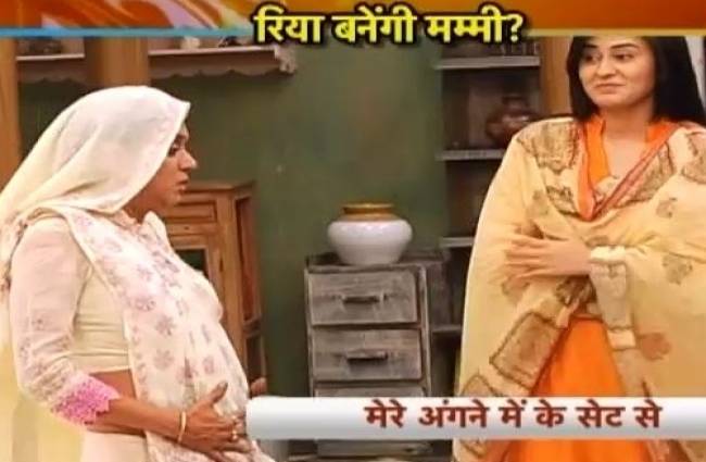 मेरे अंगने में