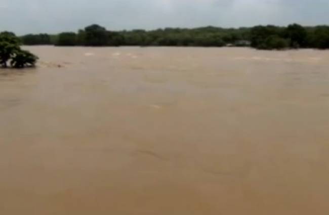 बाढ़ और बारिश से तबाही