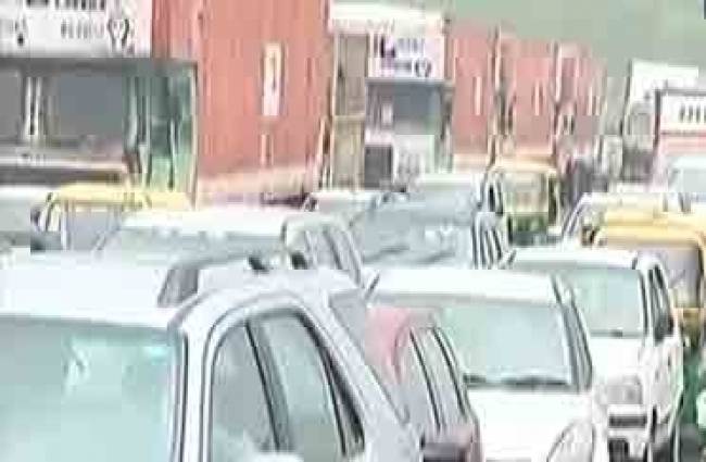 बारिश के बाद लगा भीषण जाम