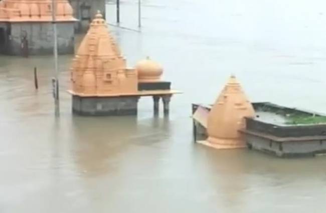 भीषण बाढ़