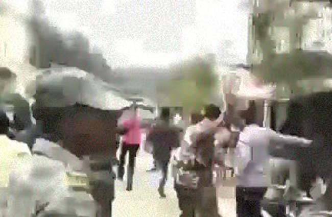 लाठीचार्ज