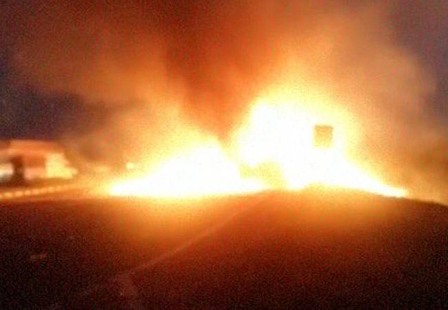 ट्रक में आग