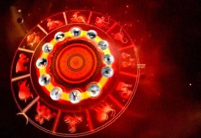 शनि की कृपा पाने के लिए करें ये उपाय