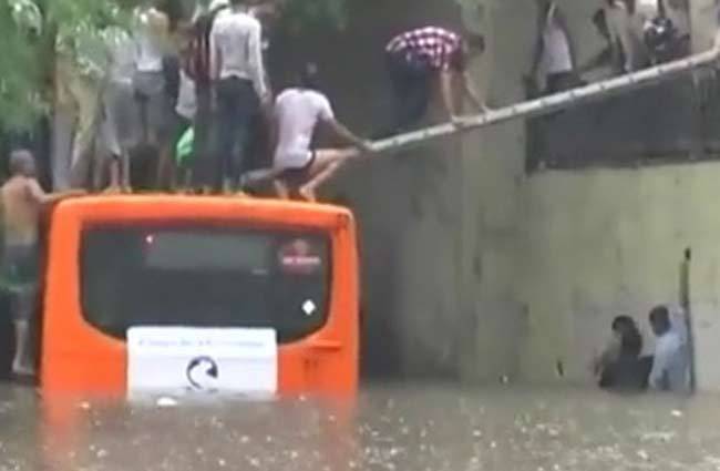 हल्ला बोल