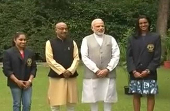पीएम मोदी से मिले 'खेल रत्न'