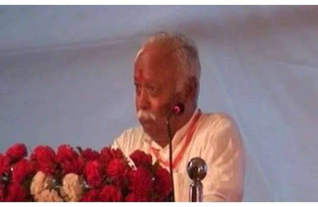 मोहन भागवत ने हिंदुओं की घटती जनसंख्या पर उठाए सवाल