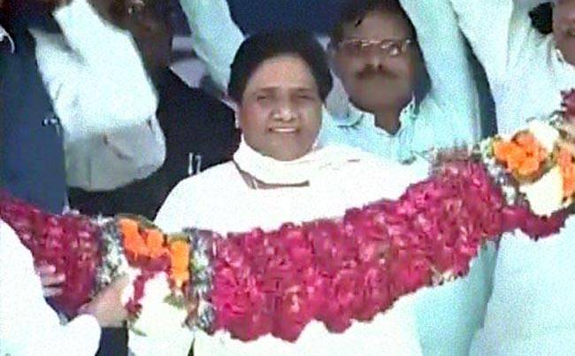 अभी तक की बड़ी खबरों पर एक नजर