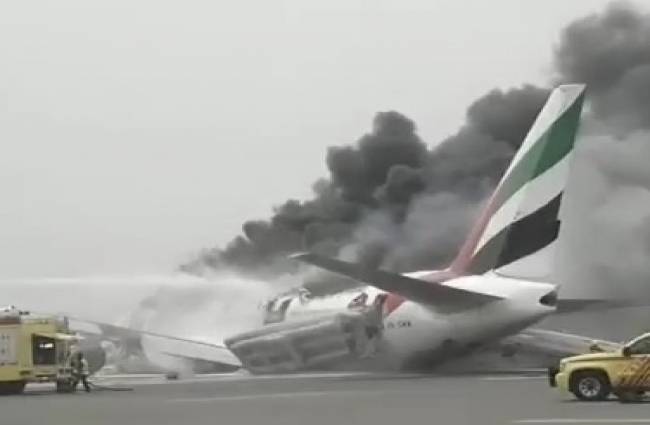 बोइंग 777 की क्रैश लैंडिंग