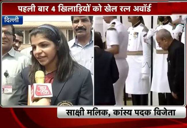 खेल रत्न अवॉर्ड लेने के बाद साक्षी-सिंधू ने ऐसे जाहिर की खुशी