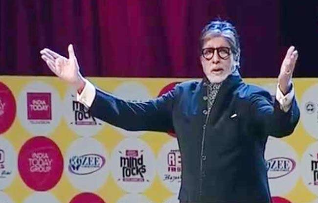 #MindRocks16 के मंच पर झूमते हुए पहुंचे अमिताभ