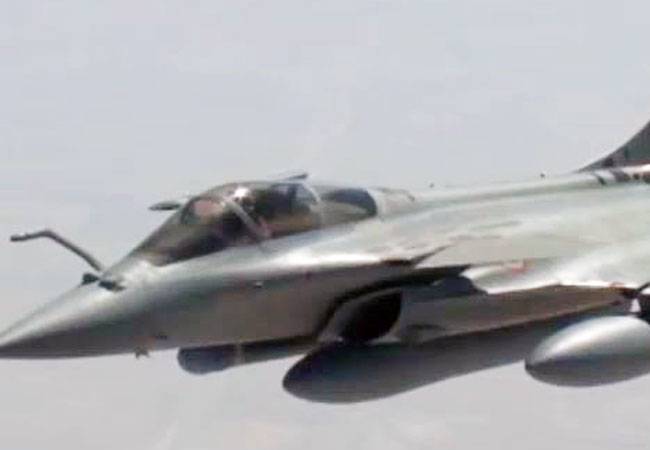 जानें, क्या है राफेल डील?