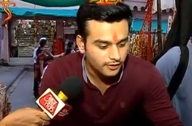 कार्तिक की शॉपिंग