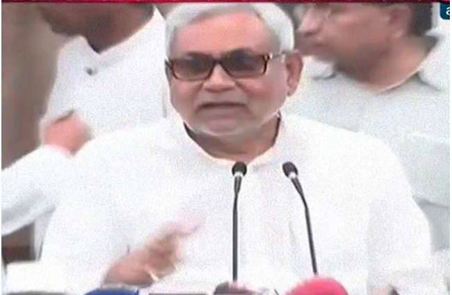 क्या बिहार में मजबूरी का नया नाम बन गए हैं नीतीश?