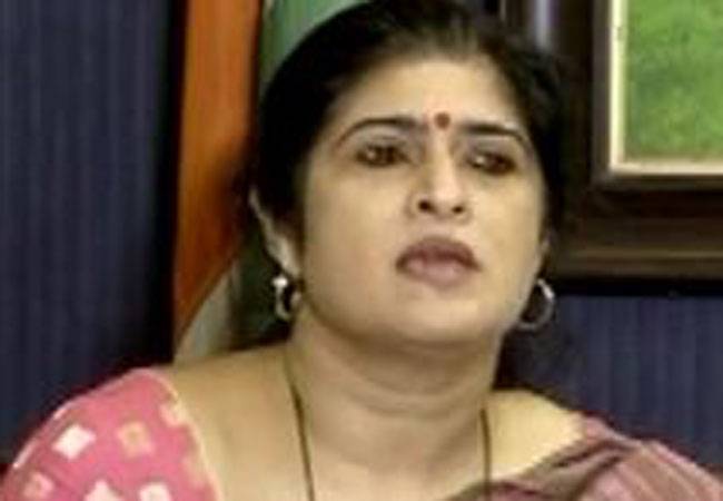 PAK की गुस्ताखी, फिल्मों को सजा!