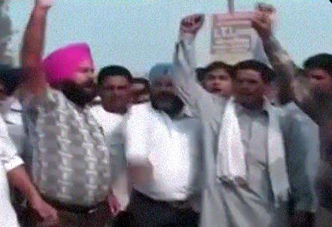 आतंक के खिलाफ देशभर में आक्रोश