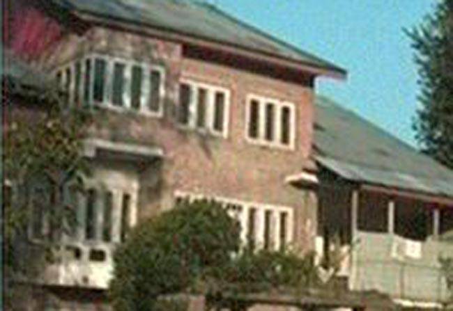 अनंतनाग में PDP नेता के घर आतंकी हमला