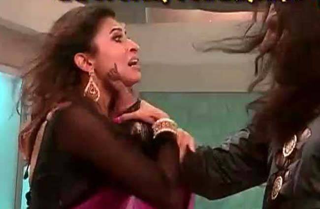 सास, बहू और बेटियां