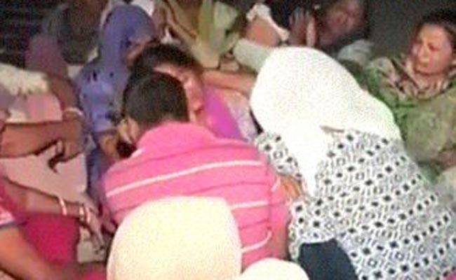 उरी हमले में शहीद हुए सैनिकों के घर शोक