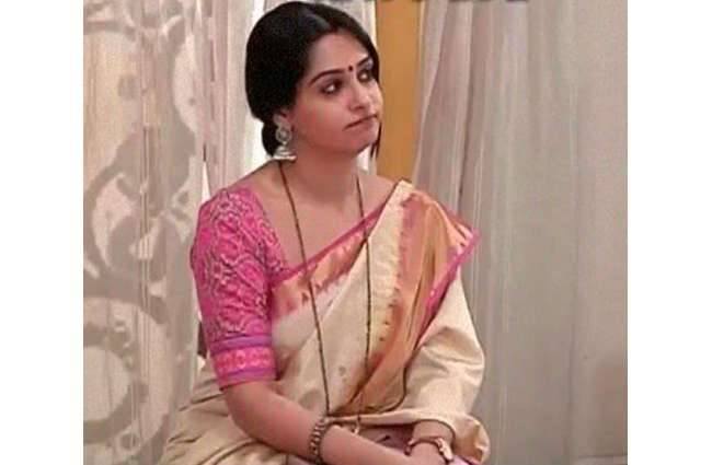 सास, बहू और बेटियां में देखिए टीवी जगत की बड़ी खबरें