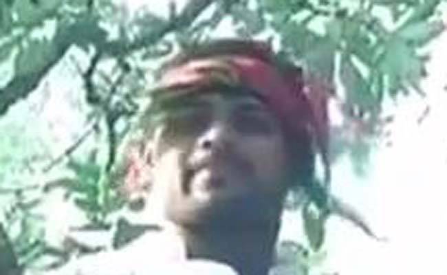 सपा कार्यालय के बाहर अखिलेश समर्थकों का हंगामा