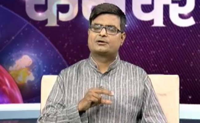 जानिए शनि देव को प्रसन्न करने के उपाय