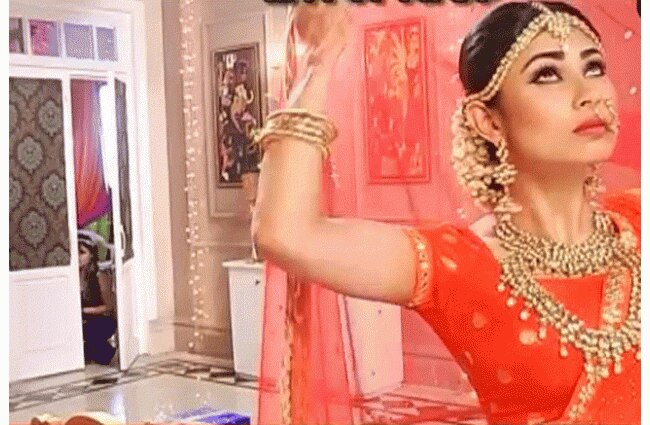 फिर लाल जोड़े में सजी नागिन लेकिन...