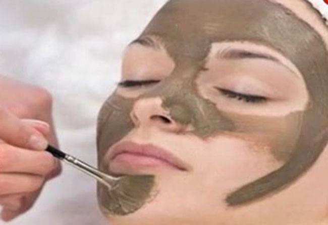 मुल्तानी से ऐसे निखरेगी खूबसूरती