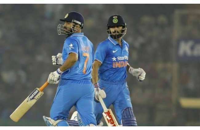 भारत ने 7 विकेट से जीता मोहाली वनडे