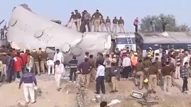 भारतीय रेल कब देगी सुरक्षित यात्रा की गारंटी?