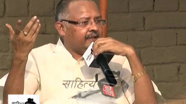 बाजार में बिकते हैं हिंदी के प्रोडक्ट