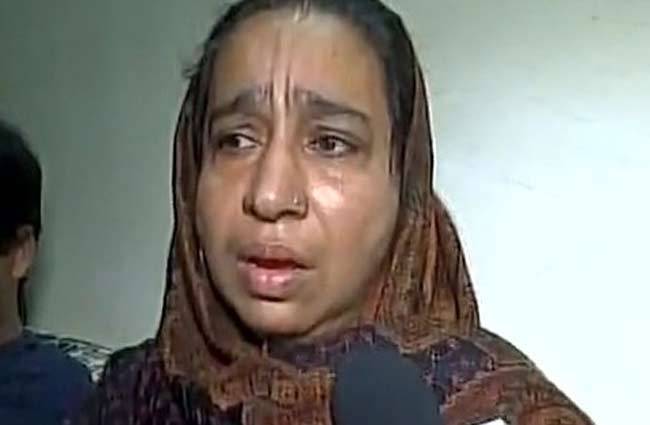 जेएनयू के गुमशुदा छात्र नजीब की मां